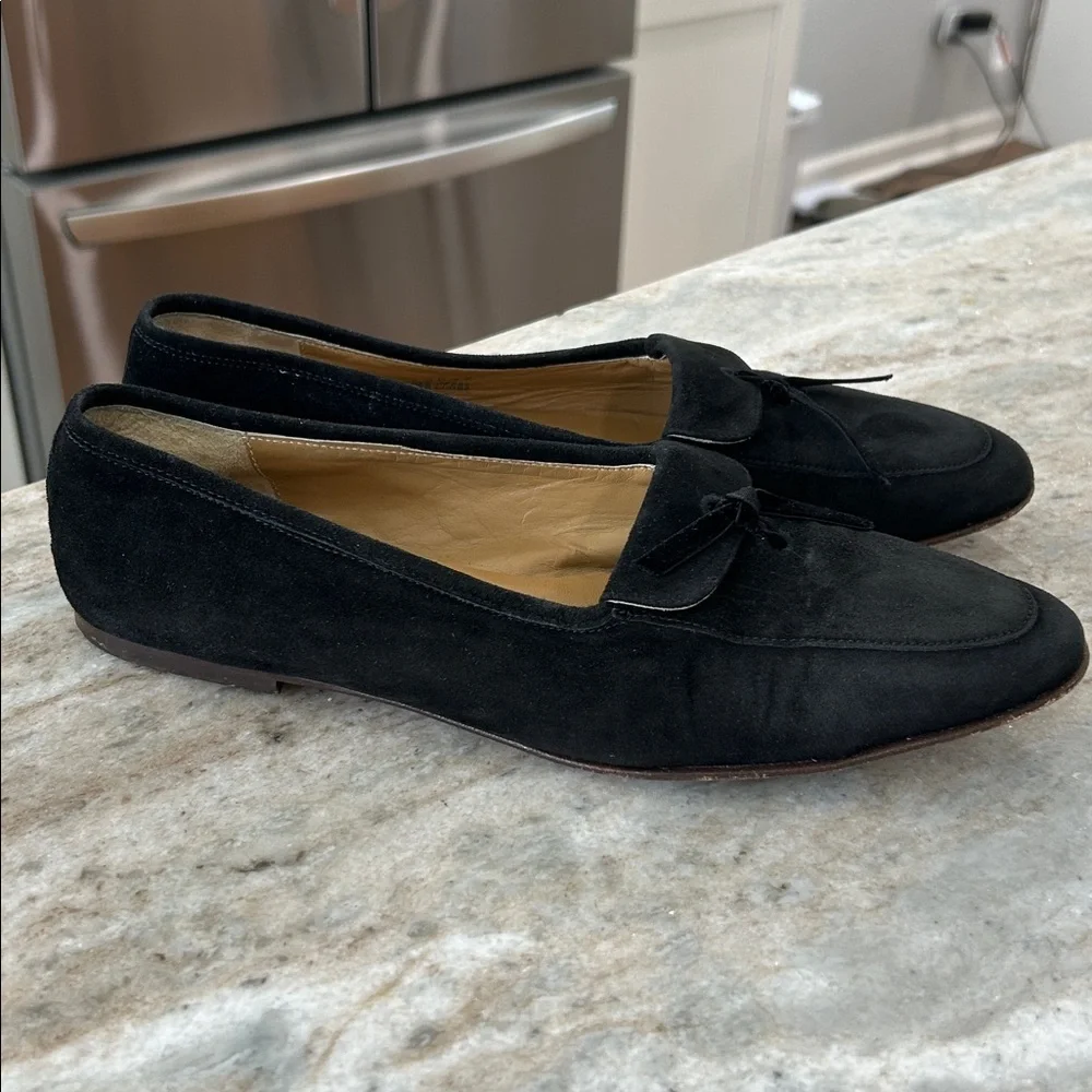 Elegant Black Suede Loafers - Picture 4 of 16